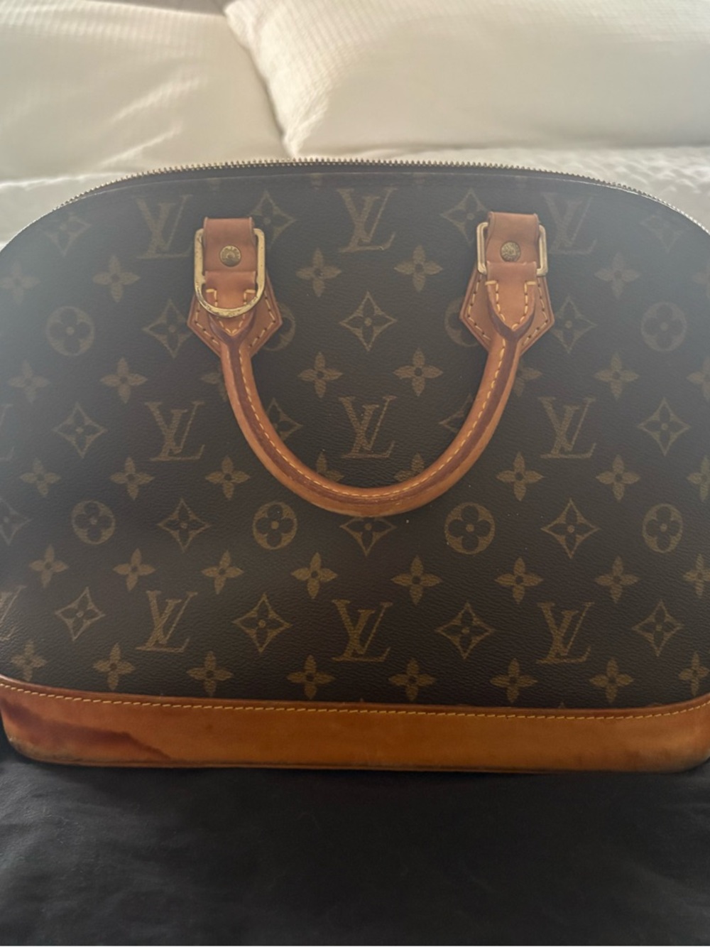 Louis Vuitton Monogram Canvas Alma - Picture 3 of 9